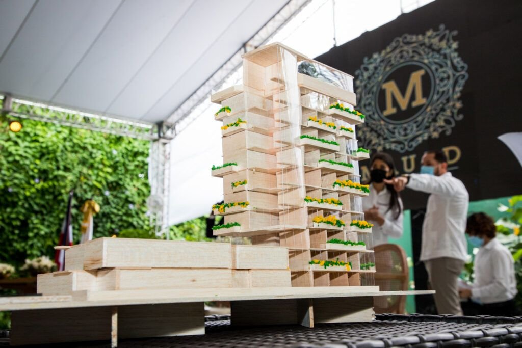 Mauad 01 Abinader inicia construcción de hotel en Gazcue y anuncia Fase II Rehabilitación Ciudad Colonial