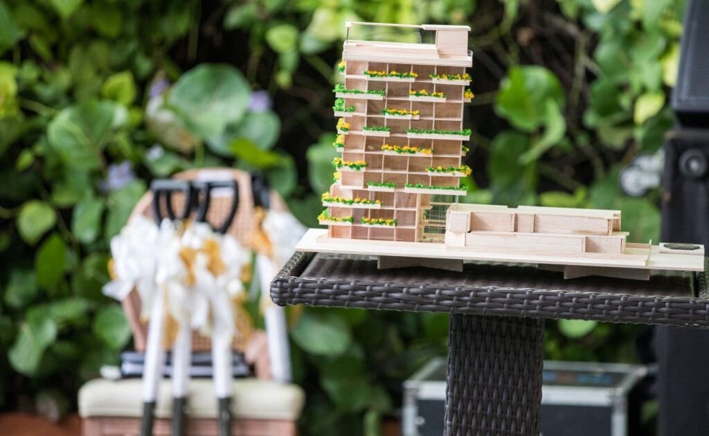 Mauad 04 Abinader inicia construcción de hotel en Gazcue y anuncia Fase II Rehabilitación Ciudad Colonial