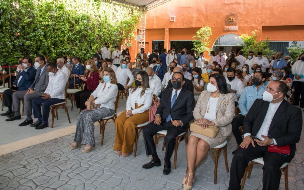 Mauad 07 Abinader inicia construcción de hotel en Gazcue y anuncia Fase II Rehabilitación Ciudad Colonial