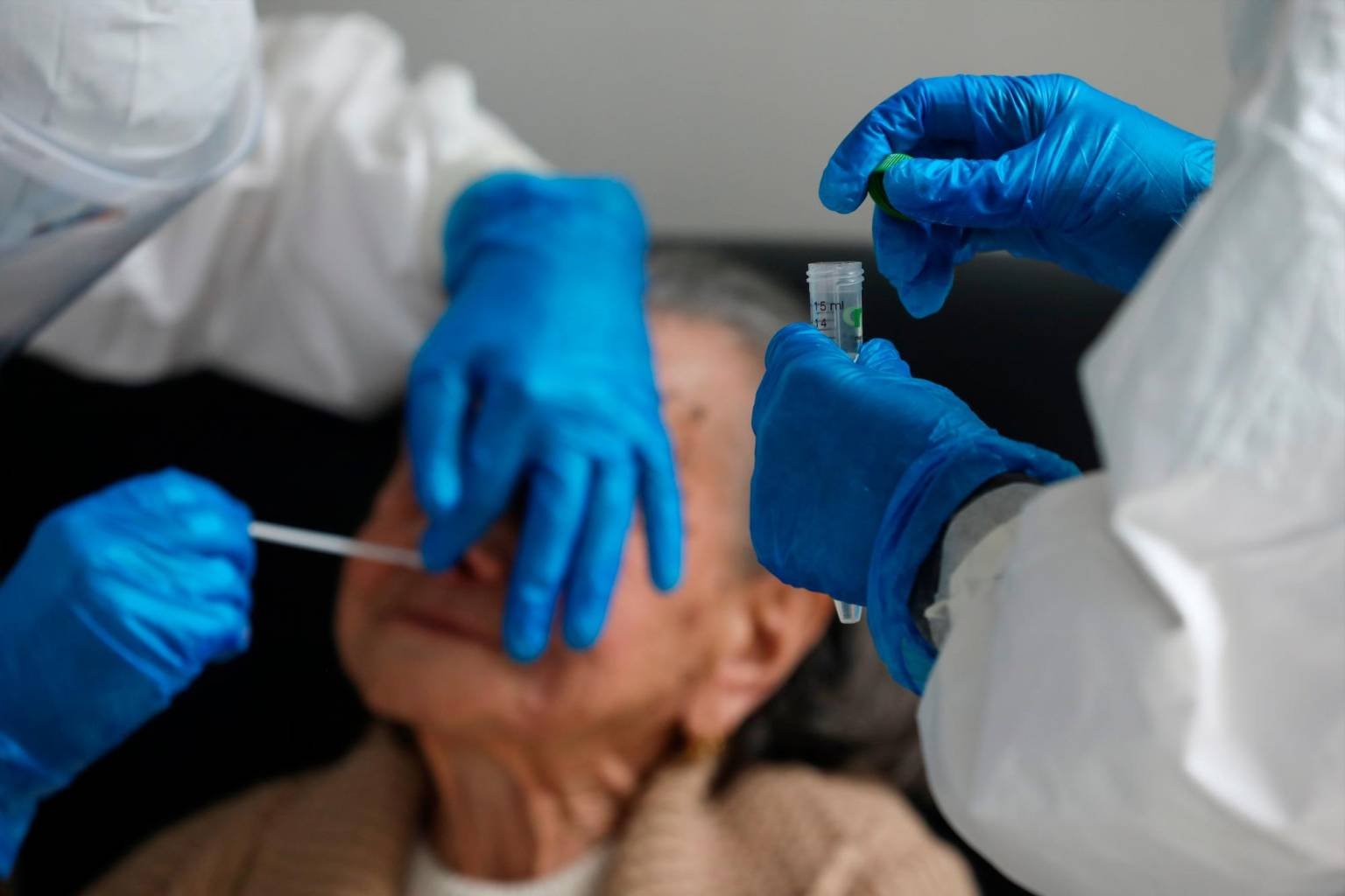 Salud reporta 613 nuevos casos de COVID y notifica tres muertes