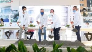 Abinader asiste a primer palazo e inauguración de dos complejos residenciales en Baní