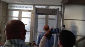 Procuraduría interroga a Temístocles Montás por sobornos de Odebrecht