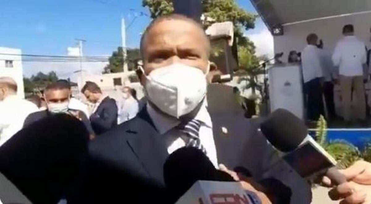 El Torito dice “faltó forma” durante entrega de 100 millones a artistas