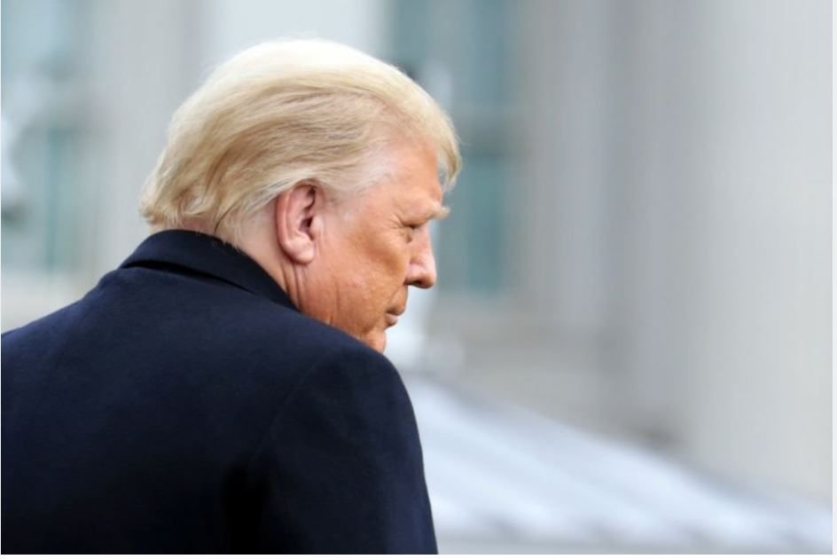 Trump califica de «milagro médico» la vacuna aprobada EE.UU.