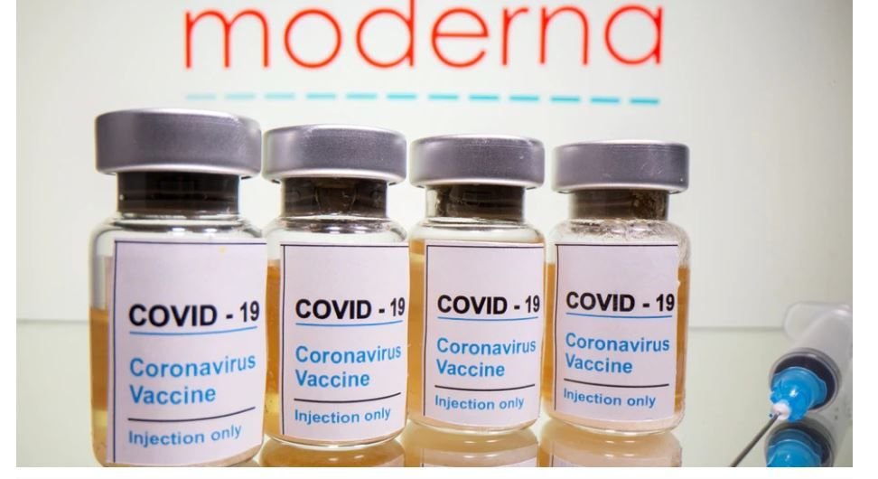 EEUU: Panel FDA recomienda autorizar la vacuna de la farmacéutica Moderna
