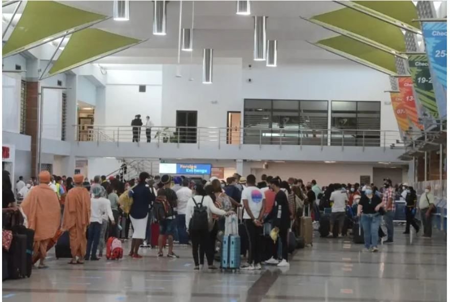 Al menos diez vuelos cancelados desde RD a EE.UU. por tormenta de nieve