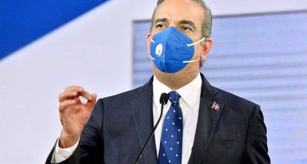 Presidente Abinader garantiza vacuna anticovid