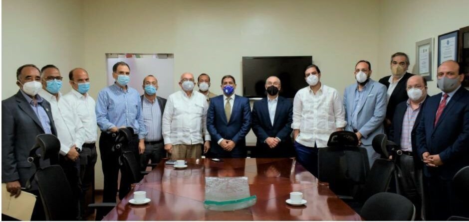 Agricultura y supermercados acuerdan reducir ganancias productos canasta básica