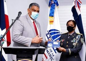 Programa de transporte gratis para militares y policías inicia el lunes