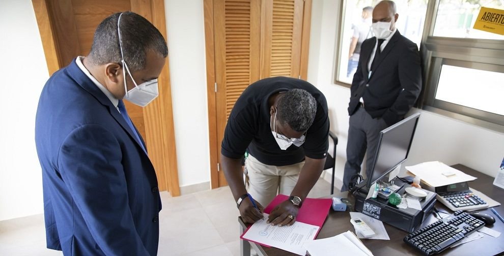 Multan con RD$1.5 millones al Santo Domingo Country Club por boda