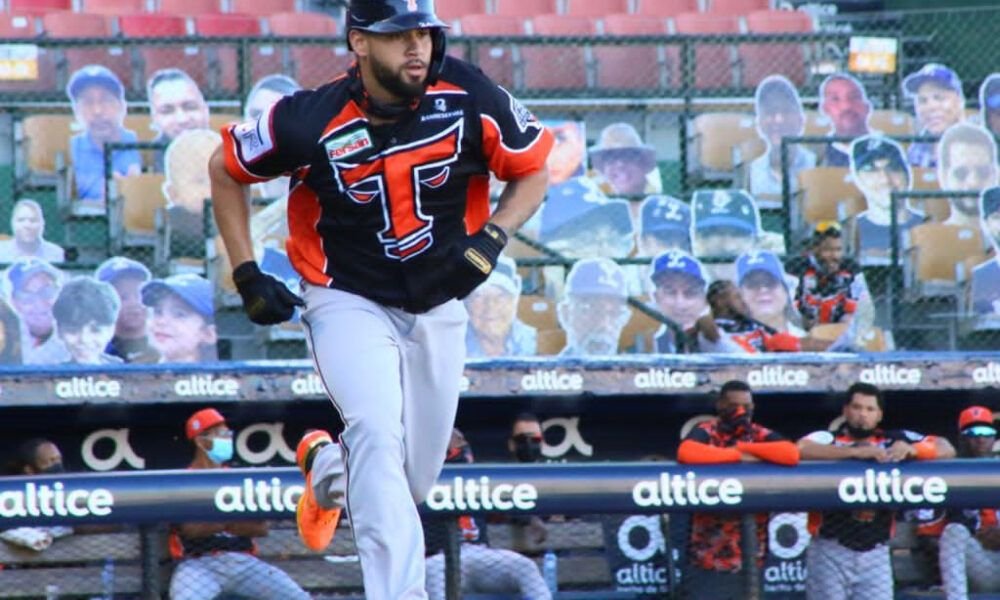 El estelar Gary Sánchez en dudas para continuar con los Toros en beisbol RD