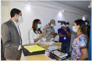 Ministerio de Salud clausura laboratorio clínico en Boca Chica