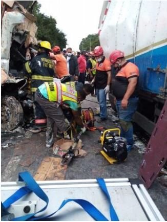 imagen 31 Reportan cuatro muertos en accidente de tránsito Puerto Plata