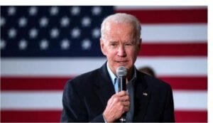 EU: Biden arremete contra Trump por retrasos en la distribución vacuna