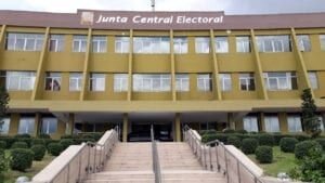 La Junta Central Electoral anuncia nuevo horario por el toque de queda
