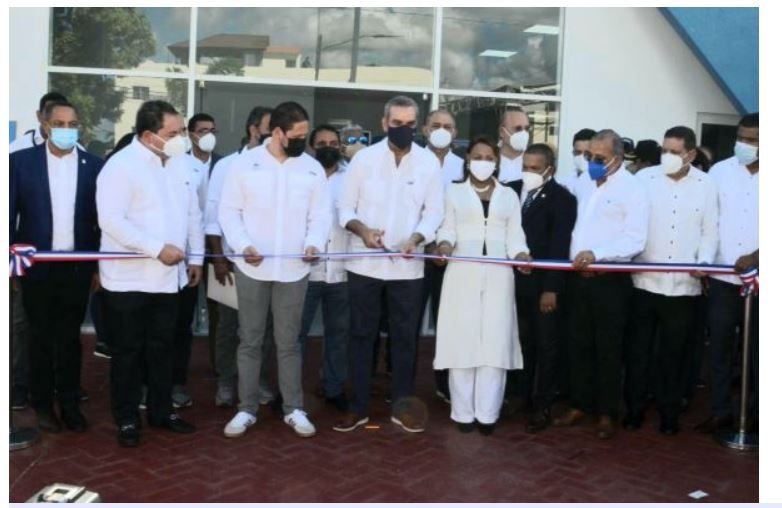 Bonao Luis Abinader entrega centro de atención primaria y hospital provincial