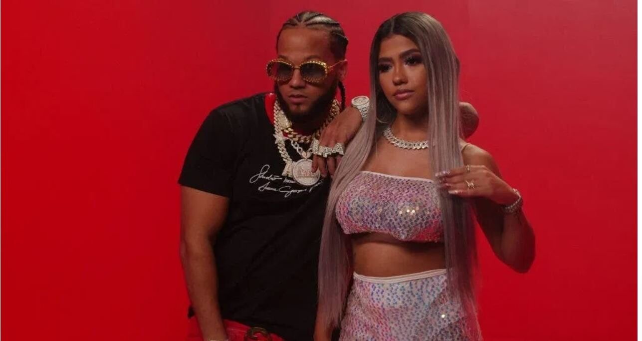 Nesi estrenó el tema “Mi Bom Bom” a dúo con El Alfa