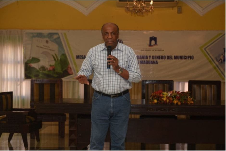 “El día que no pueda garantizar la transparencia dejo el ministerio”