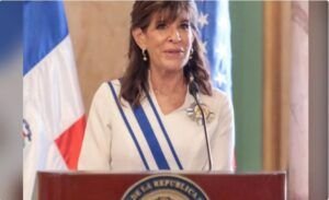 Bernstein agradece apoyo del país a EE.UU. tras los sucesos en el Capitolio