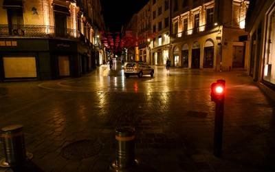 Amplían el toque de queda; calles de ciudades se quedan vacías 2 Amplían el toque de queda; calles de ciudades se quedan vacías