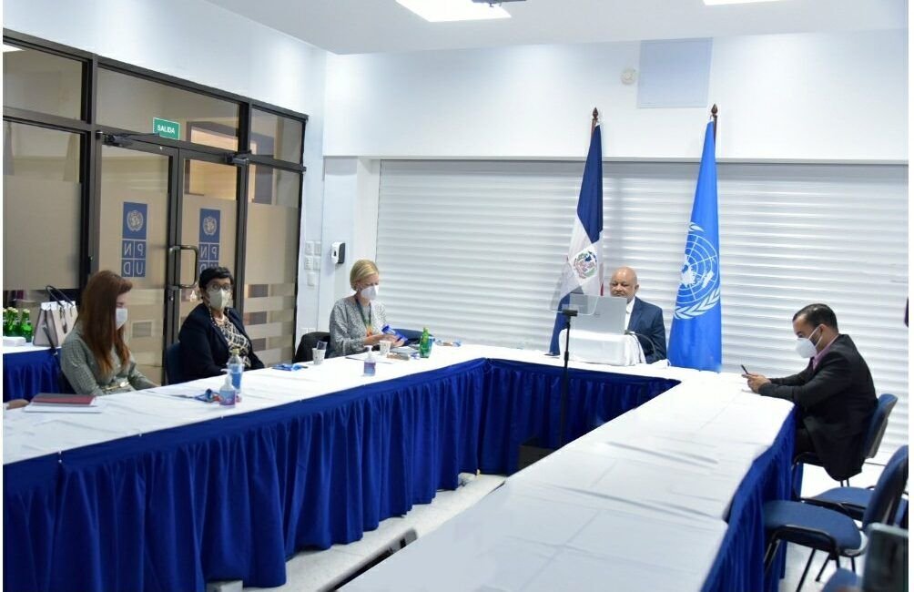 Fulcar PNUD 02 e1610620086505 PNUD invita a Roberto Fulcar a presentar el plan educativo dominicano