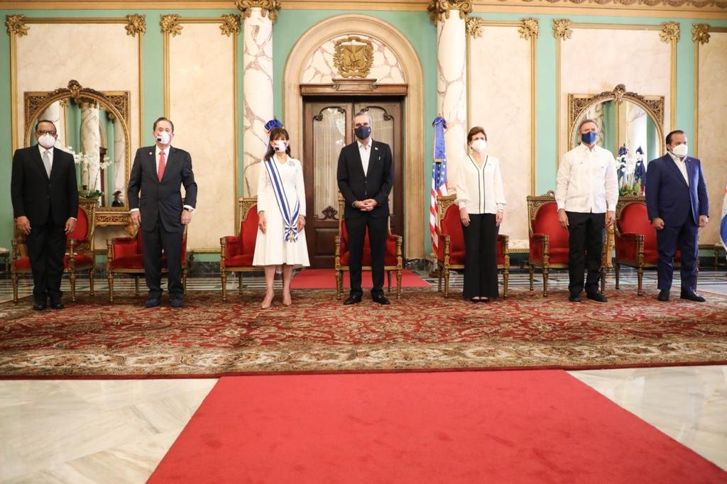 IMG 20210105 WA0015 Abinader otorga Orden al mérito de Duarte, Sánchez y Mella a embajadora de EE.UU.