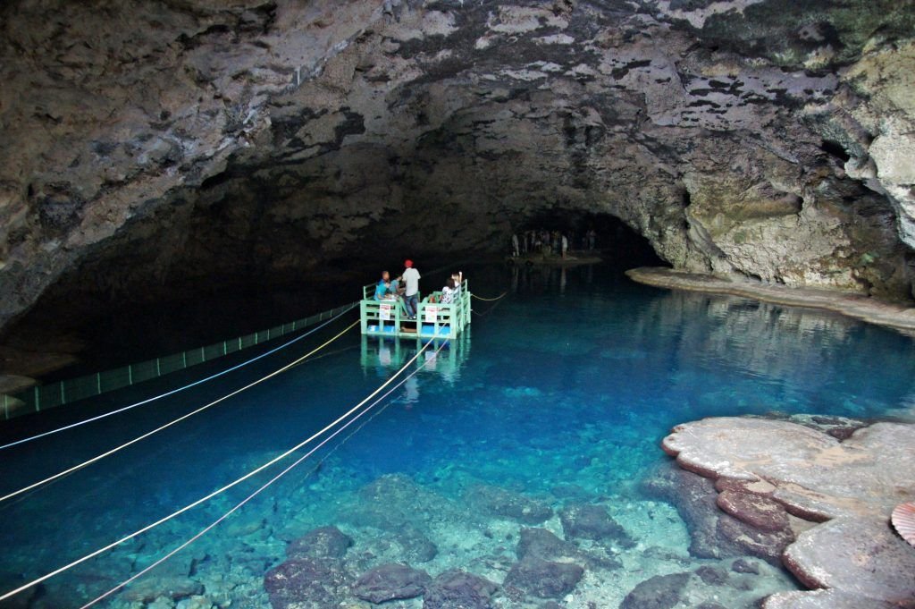 LOS TRES OJOS 1 1 Cueva de los Tres Ojos, impactante monumento natural