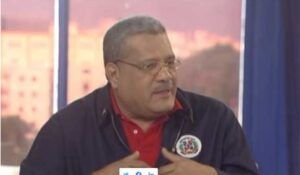 Presidente UDC pide campaña para dotar de documentos a dominicanos