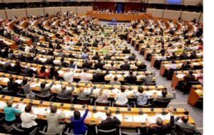 Parlamento Europeo pide reconocer legitimidad de Juan Guaidó