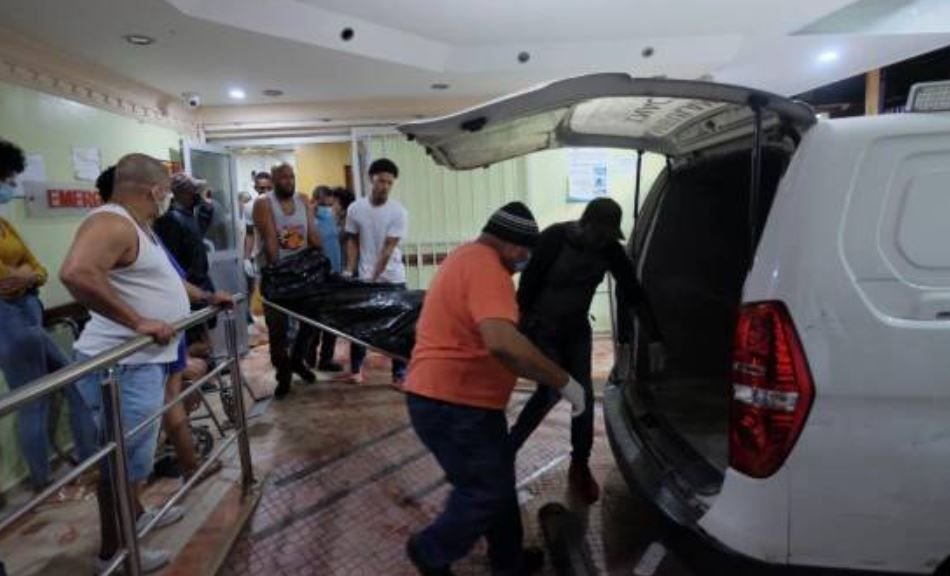 Pensionado PN mata cabo por un parqueo en clínica de Los Alcarrizos