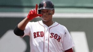 Rafael Devers acuerdan contrato de un año por $4.575 millones de dólares
