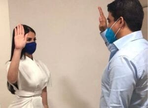 Regidora que había renunciado del PLD se juramenta en el PRM