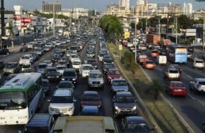 Empresarios dicen que no retienen empleados después toque de queda