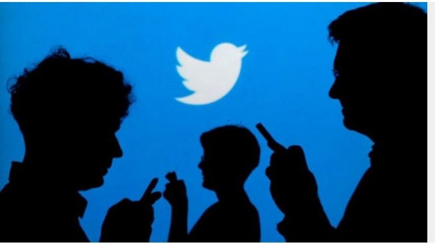 Twitter pierde US$5,000 millones en valor tras suspender cuenta de Trump