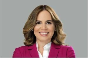 Comunicadora y exfuncionaria Brenda Sánchez abandona el PLD