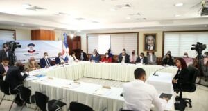 Diputados entrevistan a postulantes Defensor del Pueblo y sus adjuntos