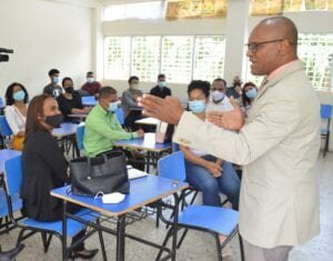 El Director del Inefi realiza encuentro de planificación para educación a distancia