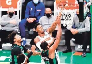 Randle conduce Knicks a ganar