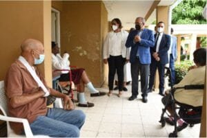 Ministro Salud exhorta población a que se prepare para recibir vacuna Covid-19