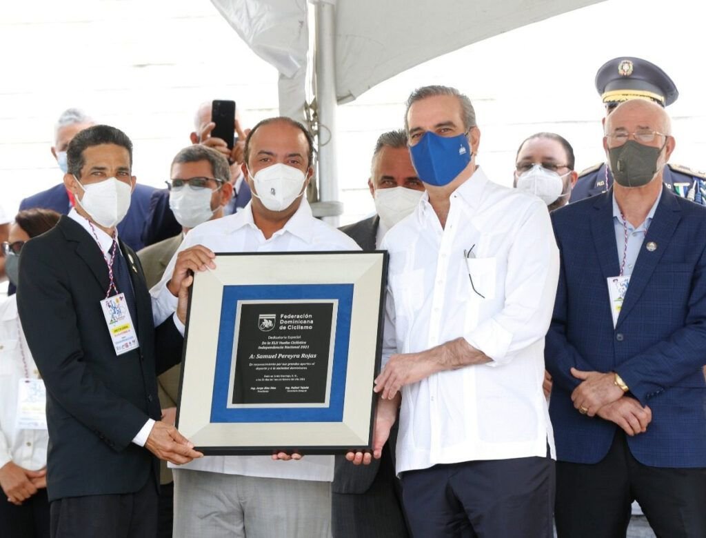 Presidente Luis Abinader deja iniciada la Vuelta Ciclística Independencia 3 ABINADER 61 Presidente Luis Abinader deja iniciada la Vuelta Ciclística Independencia