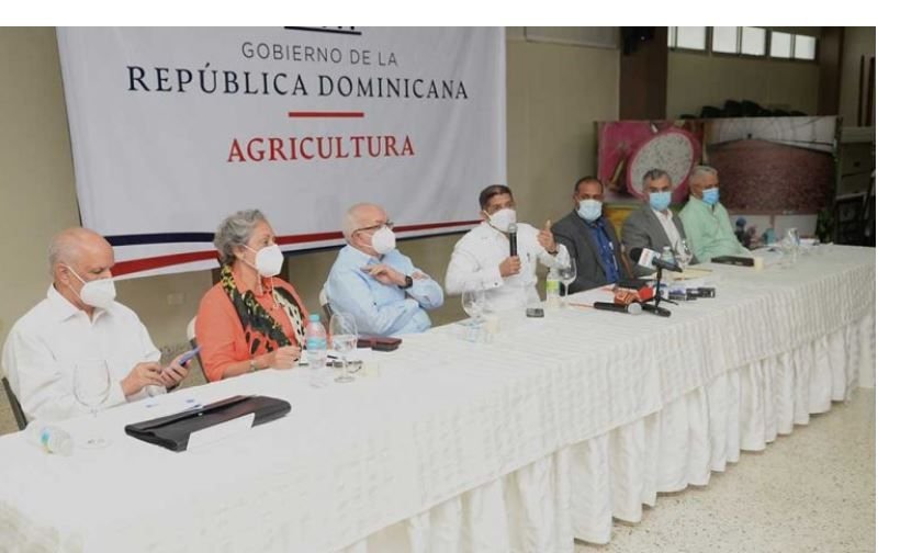 Autoridades y productores fijan el precio del arroz en 27 pesos la libra 2 Autoridades y productores fijan el precio del arroz en 27 pesos la libra