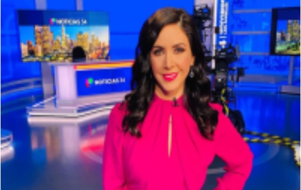 Mueren ambos padres de presentadora de Univisión por Covid-19 2 Mueren ambos padres de presentadora de Univisión por Covid-19