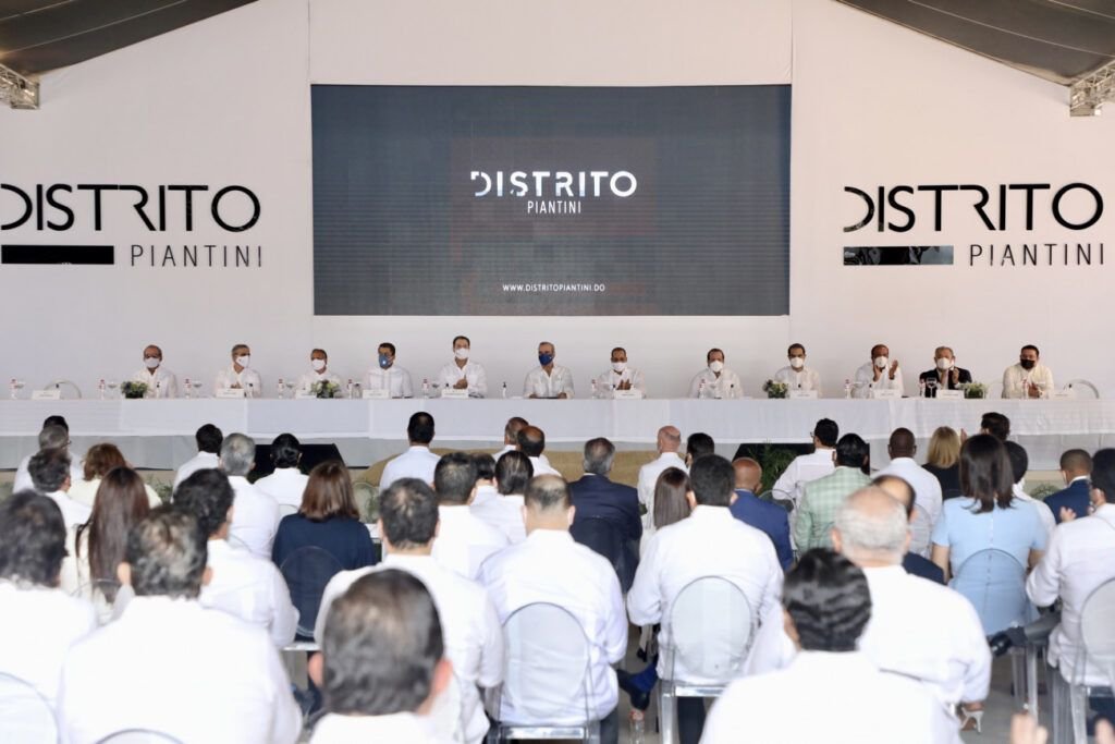 Abinader Piantini 06 Abinader da primer picazo en innovador proyecto inmobiliario Distrito Piantini