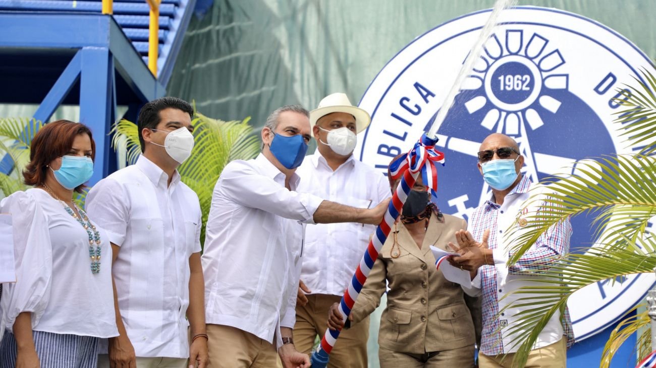 Abinader pone en marcha planta potabilizadora Guanuma-Los Botados