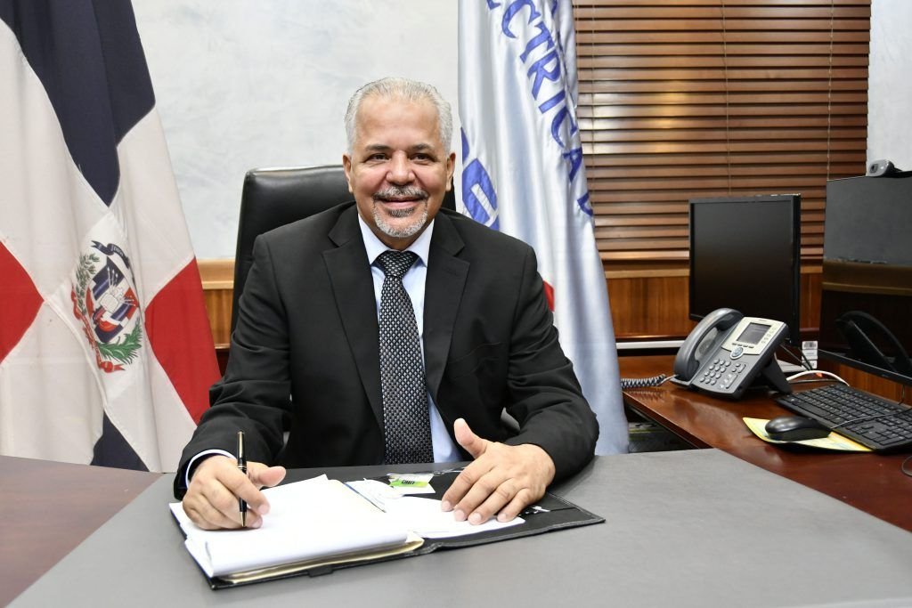 Piden investigar a EGEHID por comprar RD$20 millones en bonos navideños