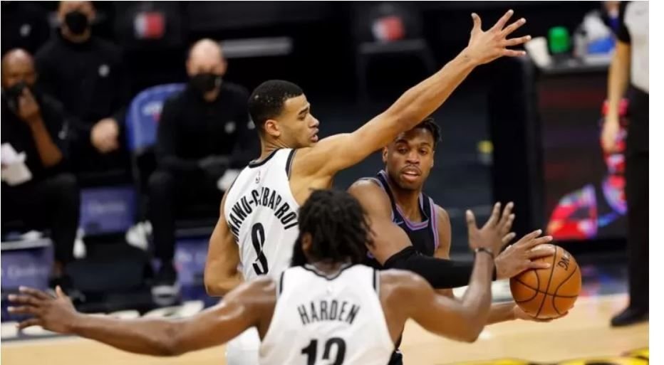 Los Nets dejan en evidencia a Lakers; Bucks siguen en crisis