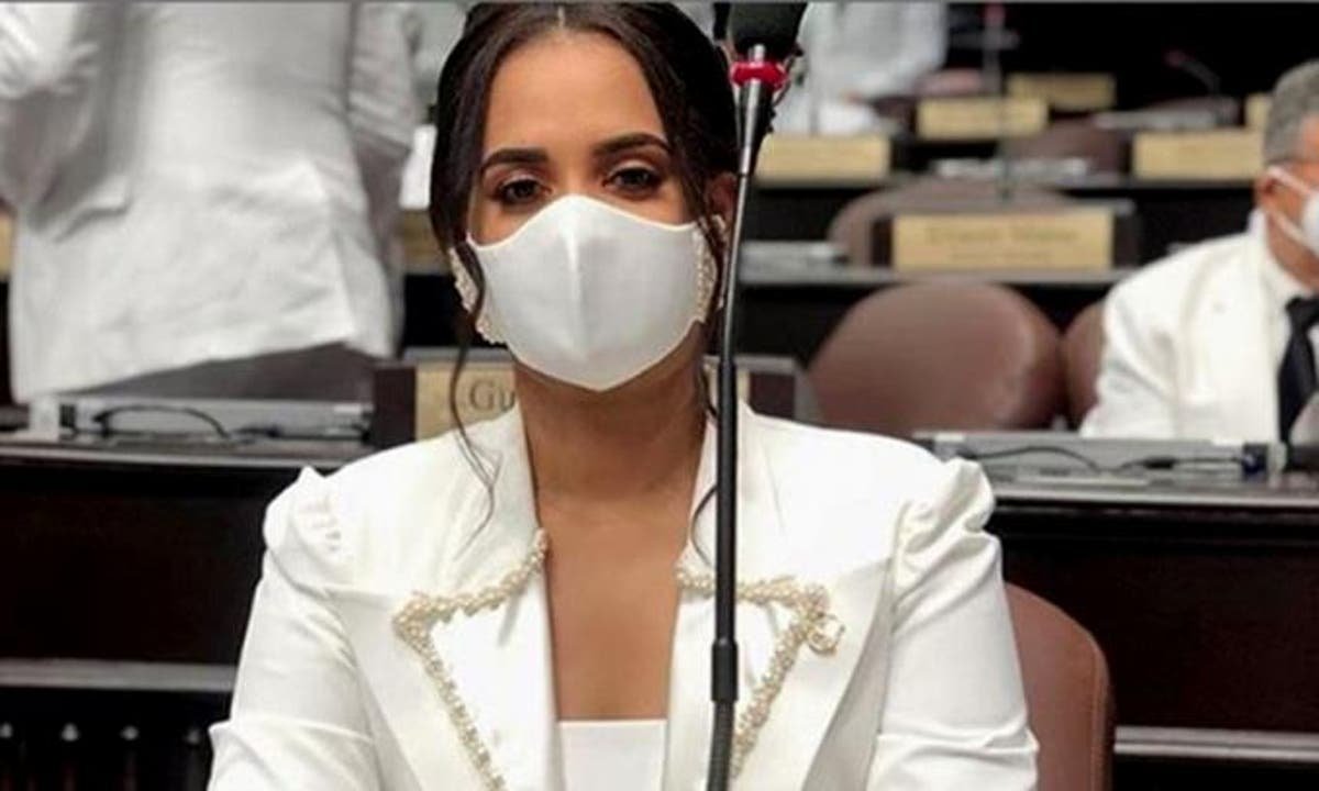 Betty Gerónimo hospitalizada junto a sus dos hijos