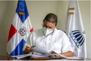 Camacho da negativo segunda prueba del Covid y se reintegra a sus labores