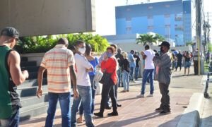 R. Dominicana notifica sólo 12 muertes y 721 nuevos contagios de COVID-19