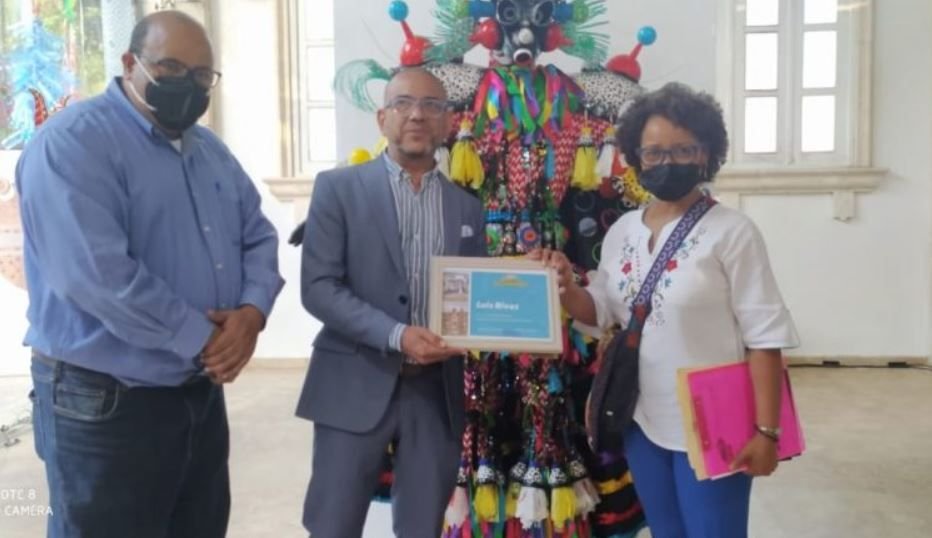 San Cristóbal reconoce “creatividad y aporte a cultura del artista Luis Rivas 2 San Cristóbal reconoce “creatividad y aporte a cultura del artista Luis Rivas